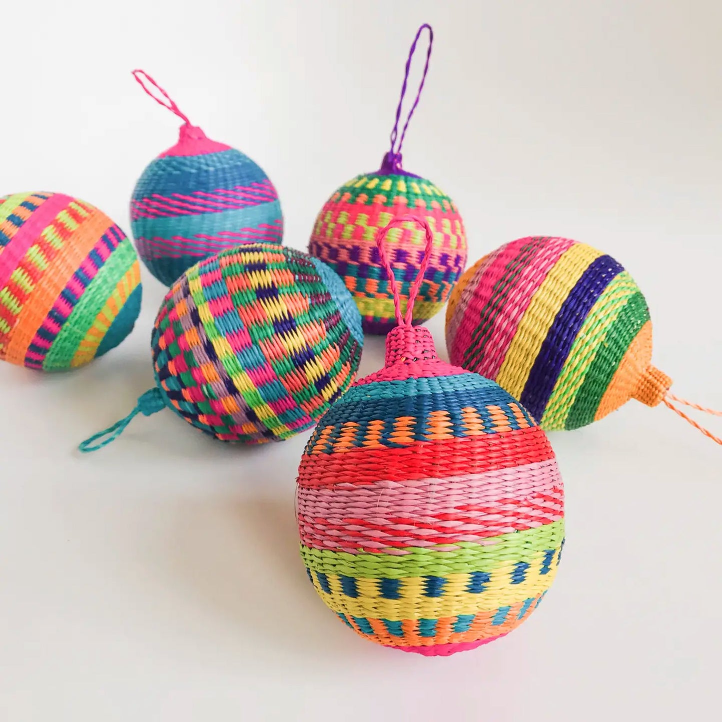 Handwoven Iraca Holiday Ornaments (Assorted Sizes)