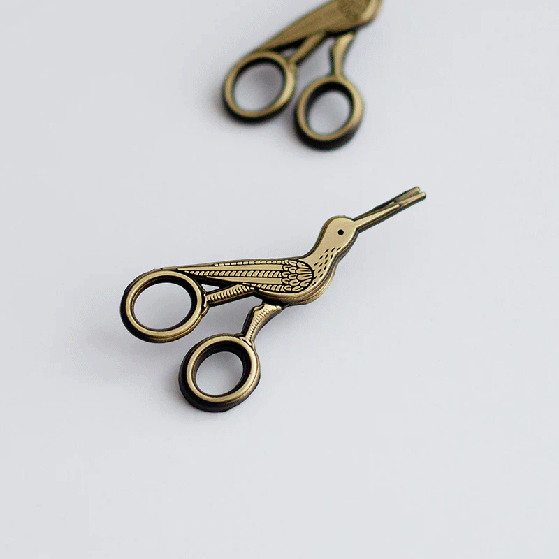 Embroidery Crane Scissors Pin