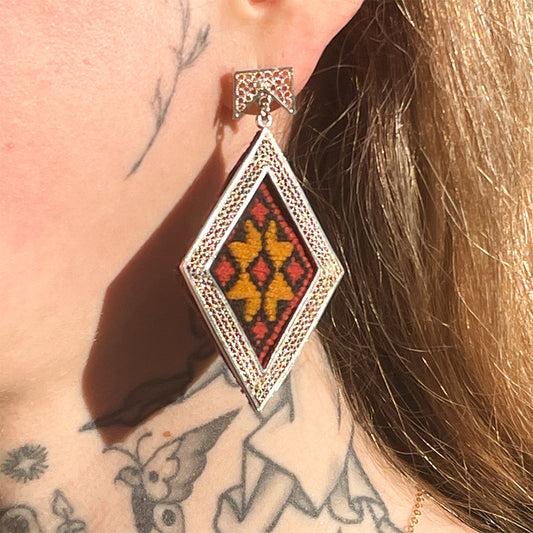 Firestar Earrings by Damar Filigree