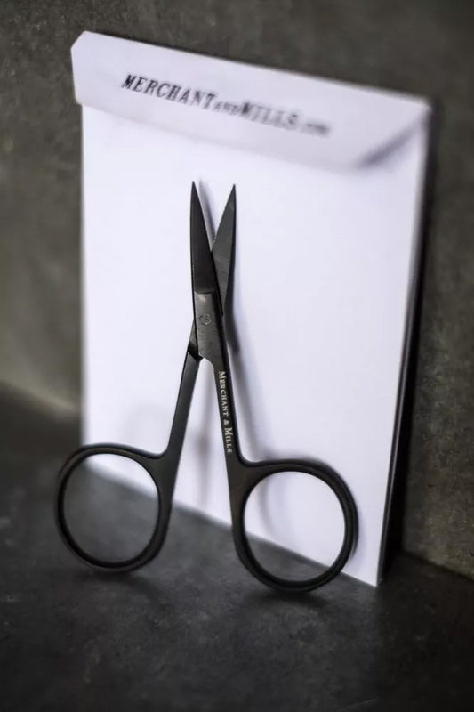 Wide Bow Hand-sewing Scissors